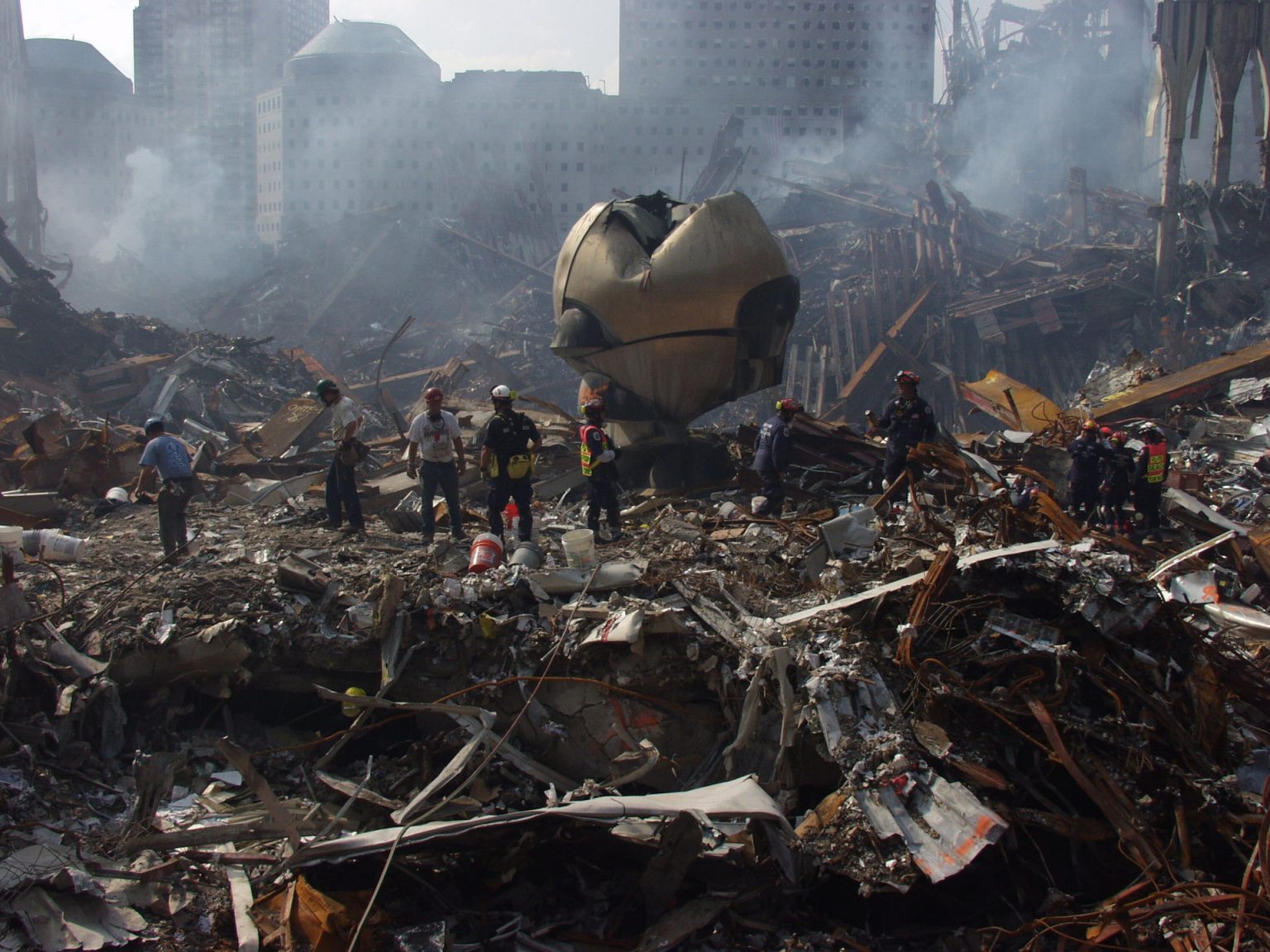 how-the-world-trade-center-sphere-traveled-nyc-after-9-11-911-ground-zero